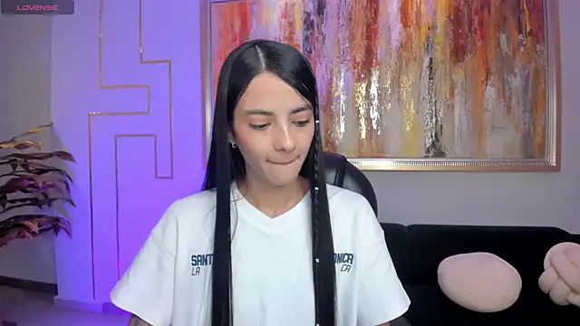 Snapshot of HannahJamesX chatting on 09-10-25, 05:35 HannahJamesX online show from 09-10-25, 05:35