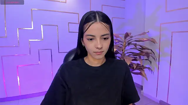 Snapshot of HannahJamesX chatting on 09-12-25, 05:57 HannahJamesX online show from 09-12-25, 05:57