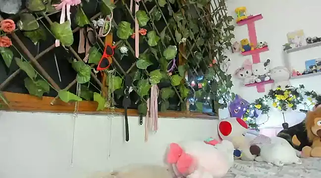 Snapshot of LunaDeCristall chatting on 12-09-24, 01:40 LunaDeCristall online show from 12-09-24, 01:40