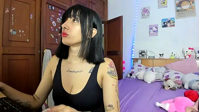 Snapshot of LunaDeCristall chatting on 09-10-25, 09:53 LunaDeCristall online show from 09-10-25, 09:53