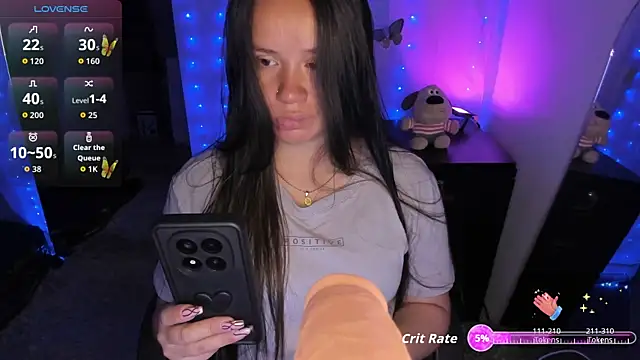 Snapshot of milysauria1 chatting on 10-04-25, 10:13 milysauria1 online show from 10-04-25, 10:13