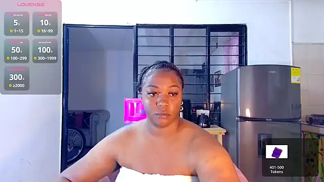 Snapshot of CiaraEbony chatting on 02-06-25, 10:00 CiaraEbony online show from 02-06-25, 10:00