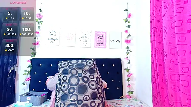 Snapshot of CiaraEbony chatting on 02-22-25, 09:01 CiaraEbony online show from 02-22-25, 09:01