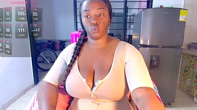 Snapshot of CiaraEbony chatting on 02-26-25, 08:11 CiaraEbony online show from 02-26-25, 08:11