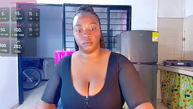 Snapshot of CiaraEbony chatting on 03-04-25, 03:33 CiaraEbony online show from 03-04-25, 03:33