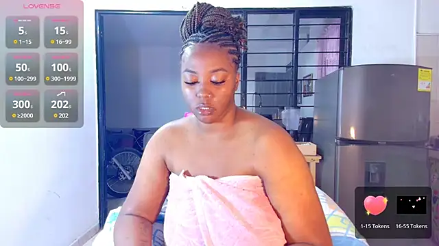 Snapshot of CiaraEbony chatting on 03-09-25, 01:35 CiaraEbony online show from 03-09-25, 01:35