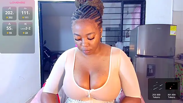 Snapshot of CiaraEbony chatting on 03-20-25, 08:42 CiaraEbony online show from 03-20-25, 08:42