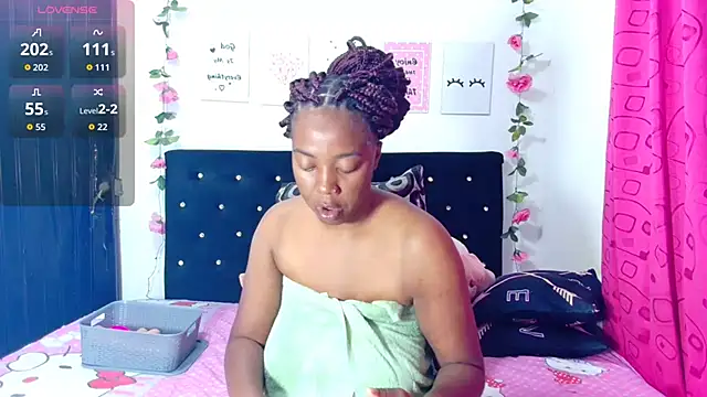 Snapshot of CiaraEbony chatting on 11-03-25, 03:08 CiaraEbony online show from 11-03-25, 03:08