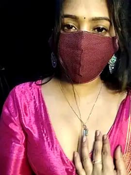 Snapshot of Monalisha_G chatting on 06-11-26, 08:18 Monalisha G online show from 06-11-26, 08:18