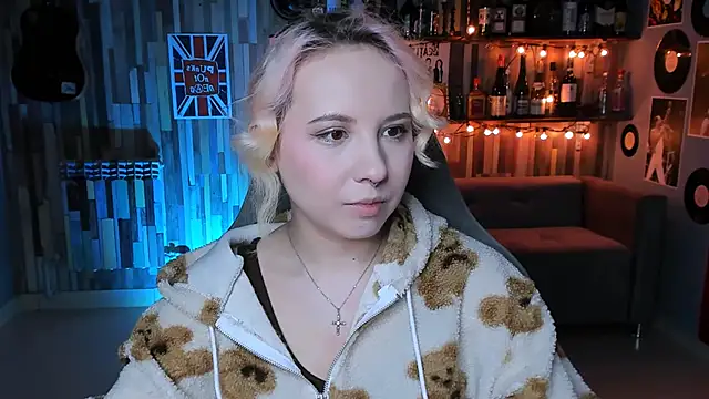 JasmineMilko online show from 03-21-25, 05:11