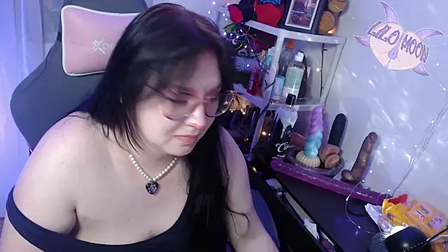 LiloMoon69 online show from 02-04-25, 06:57