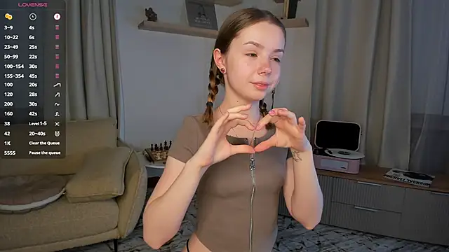 DominikaElis online show from 09-09-25, 07:35