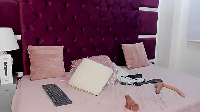 Daddysgirl1  online show from 01-15-25, 09:13