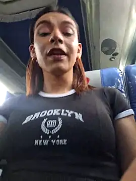 Snapshot of Maiskeen_Zamara chatting on 12-21-24, 05:07 Maiskeen Zamara online show from 12-21-24, 05:07