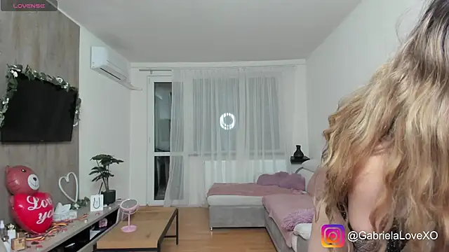 GabrielaLove  online show from 03-05-25, 08:10