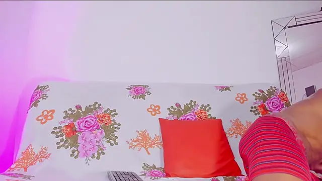 Deliciouscocoa online show from 12-26-24, 11:35