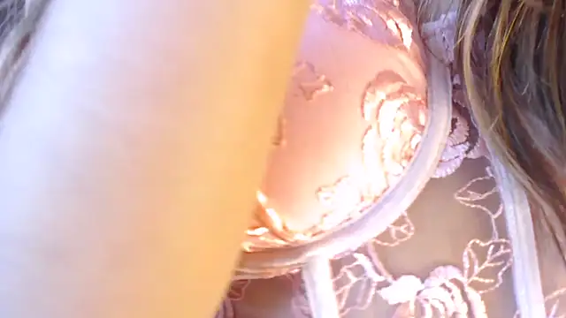 Snapshot of NicoleHaley chatting on 09-16-25, 01:34 NicoleHaley online show from 09-16-25, 01:34