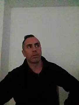Snapshot of HELL_FIRE chatting on 06-28-26, 08:15 HELL FIRE online show from 06-28-26, 08:15