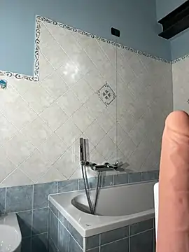 Snapshot of Penelopehot_83 chatting on 01-30-25, 02:15 Penelopehot 83 online show from 01-30-25, 02:15