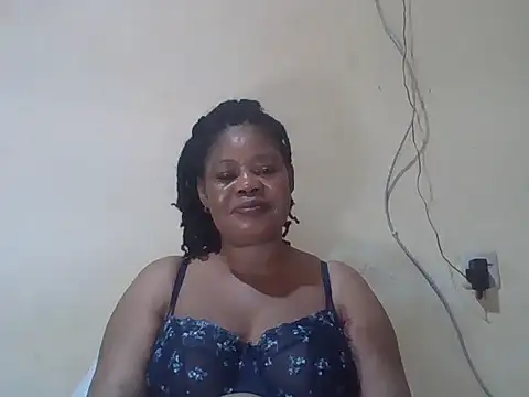 Snapshot of ANALQUEEN4 chatting on 04-25-26, 02:58 ANALQUEEN4 online show from 04-25-26, 02:58