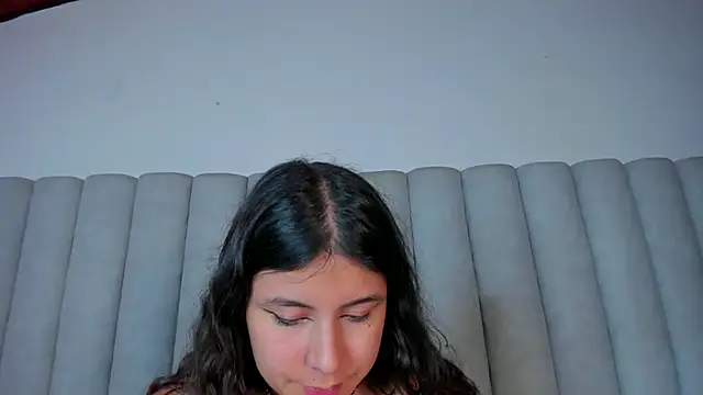 Snapshot of EngelStone chatting on 02-04-25, 11:27 EngelStone online show from 02-04-25, 11:27