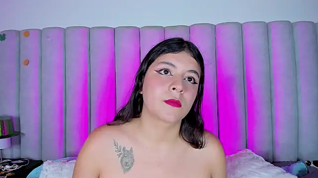 Snapshot of EngelStone chatting on 03-21-25, 07:46 EngelStone online show from 03-21-25, 07:46