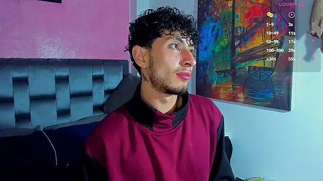 Snapshot of Piggy_Eddy chatting on 01-30-25, 12:39 Piggy Eddy online show from 01-30-25, 12:39