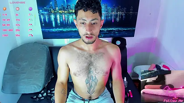 Snapshot of Piggy_Eddy chatting on 09-17-25, 09:05 Piggy Eddy online show from 09-17-25, 09:05