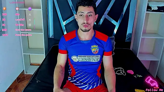 Snapshot of Piggy_Eddy chatting on 09-30-25, 03:22 Piggy Eddy online show from 09-30-25, 03:22