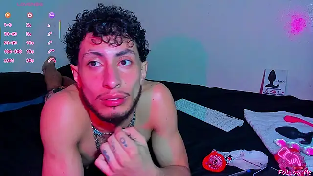 Piggy Eddy online show from 04-12-26, 04:17