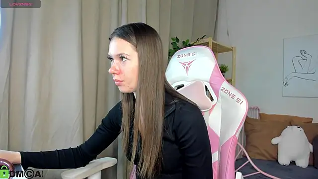 Nicole Charm online show from 10-01-25, 09:32