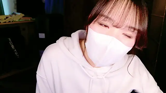 Snapshot of mari_tan_ch chatting on 01-06-25, 11:52 mari tan ch online show from 01-06-25, 11:52