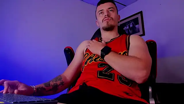 Snapshot of james_connor2 chatting on 12-27-24, 07:03 james connor2 online show from 12-27-24, 07:03