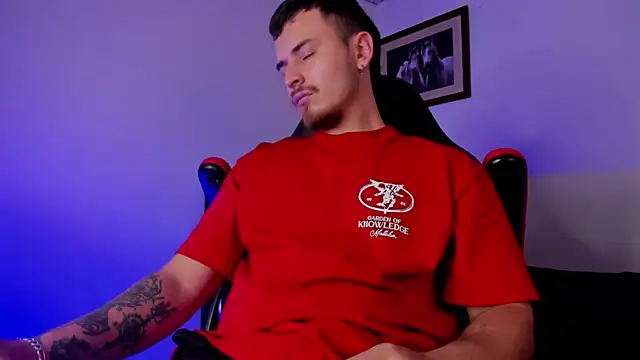 Snapshot of james_connor2 chatting on 12-31-24, 06:46 james connor2 online show from 12-31-24, 06:46