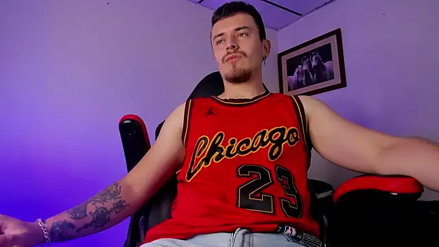 Snapshot of james_connor2 chatting on 01-14-25, 07:00 james connor2 online show from 01-14-25, 07:00