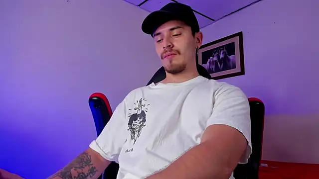 Snapshot of james_connor2 chatting on 01-22-25, 06:52 james connor2 online show from 01-22-25, 06:52