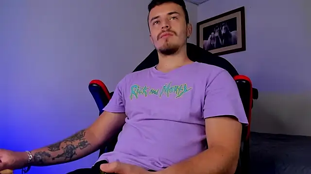 Snapshot of james_connor2 chatting on 02-22-25, 07:03 james connor2 online show from 02-22-25, 07:03