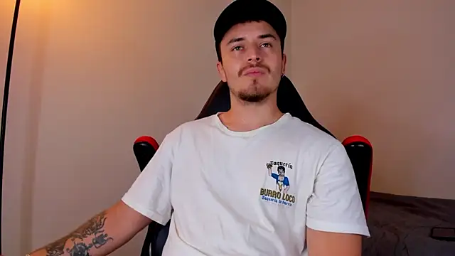 Snapshot of james_connor2 chatting on 03-07-25, 06:43 james connor2 online show from 03-07-25, 06:43