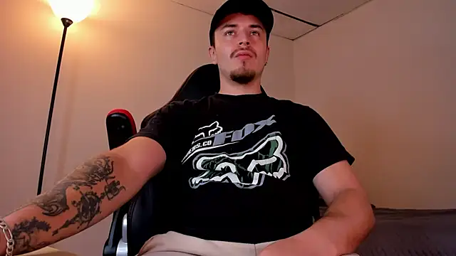 Snapshot of james_connor2 chatting on 03-09-25, 03:38 james connor2 online show from 03-09-25, 03:38