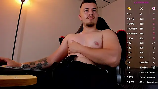 Snapshot of james_connor2 chatting on 03-13-25, 10:54 james connor2 online show from 03-13-25, 10:54