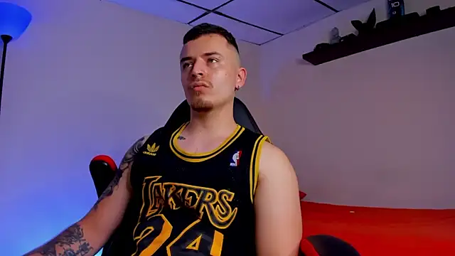 Snapshot of james_connor2 chatting on 09-17-25, 07:15 james connor2 online show from 09-17-25, 07:15