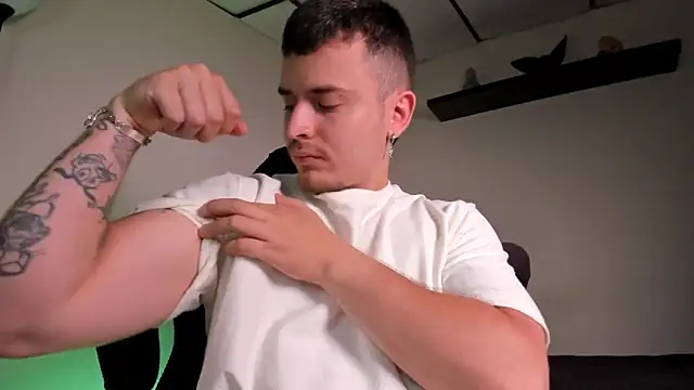 james connor2 online show from 02-12-26, 07:09