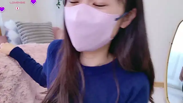 Snapshot of meg_0901 chatting on 03-01-25, 11:37 meg 0901 online show from 03-01-25, 11:37