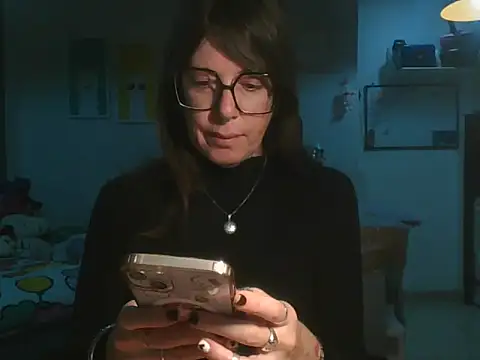 Snapshot of Calentandote chatting on 07-11-26, 10:07 Calentandote online show from 07-11-26, 10:07