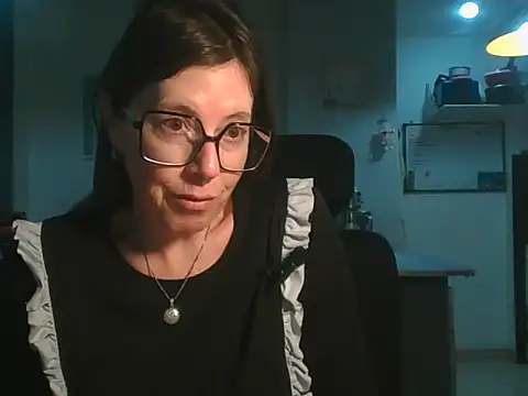 Snapshot of Calentandote chatting on 07-14-26, 10:43 Calentandote online show from 07-14-26, 10:43