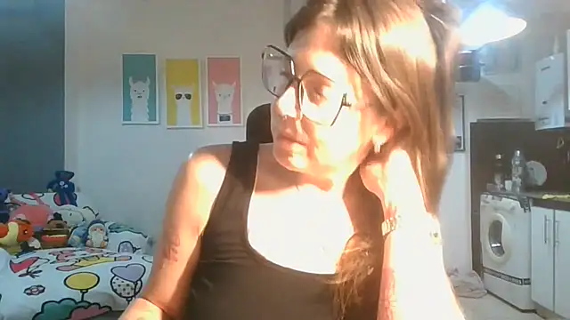 Snapshot of Calentandote chatting on 07-31-26, 12:48 Calentandote online show from 07-31-26, 12:48