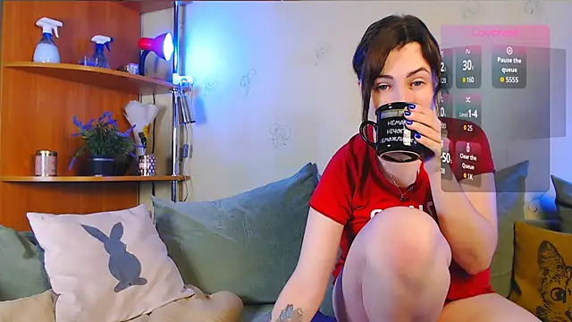 Caroline1995 online show from 10-25-25, 07:27