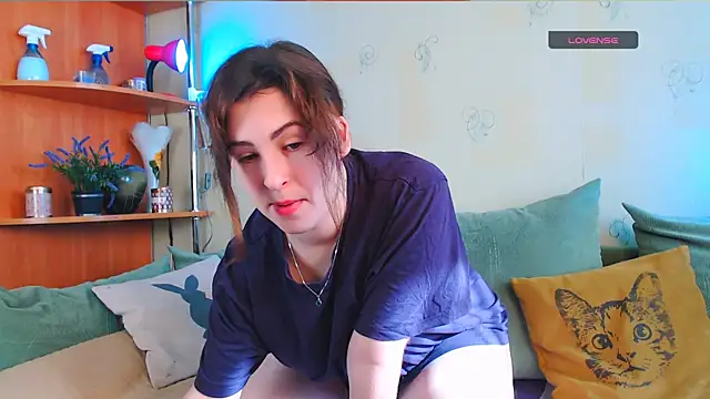 Caroline1995 online show from 10-26-25, 08:53