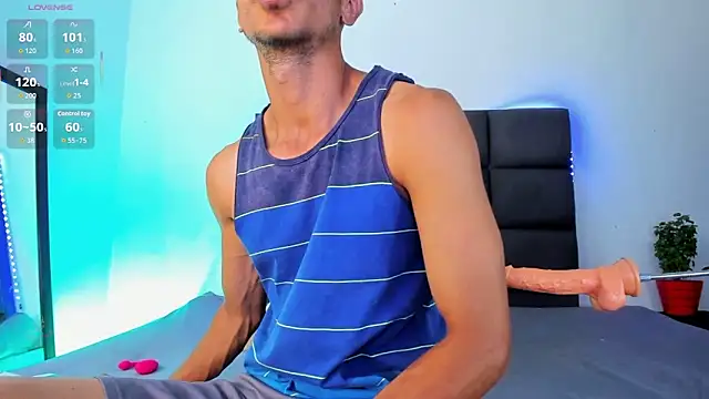 Snapshot of steven_hott8 chatting on 10-30-25, 07:03 steven hott8 online show from 10-30-25, 07:03