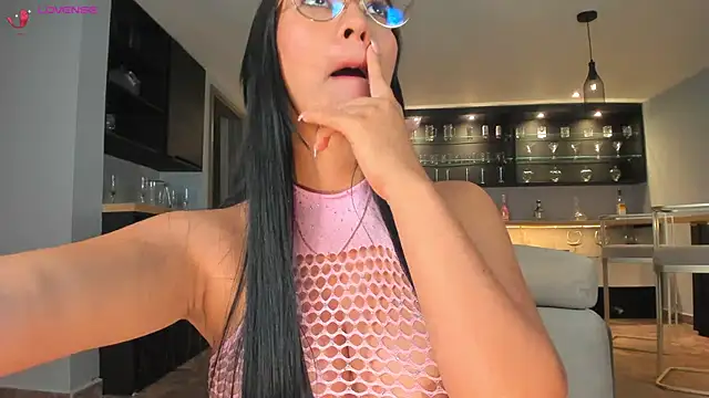 Snapshot of NatyFerrer_ chatting on 01-10-25, 04:51 NatyFerrer online show from 01-10-25, 04:51